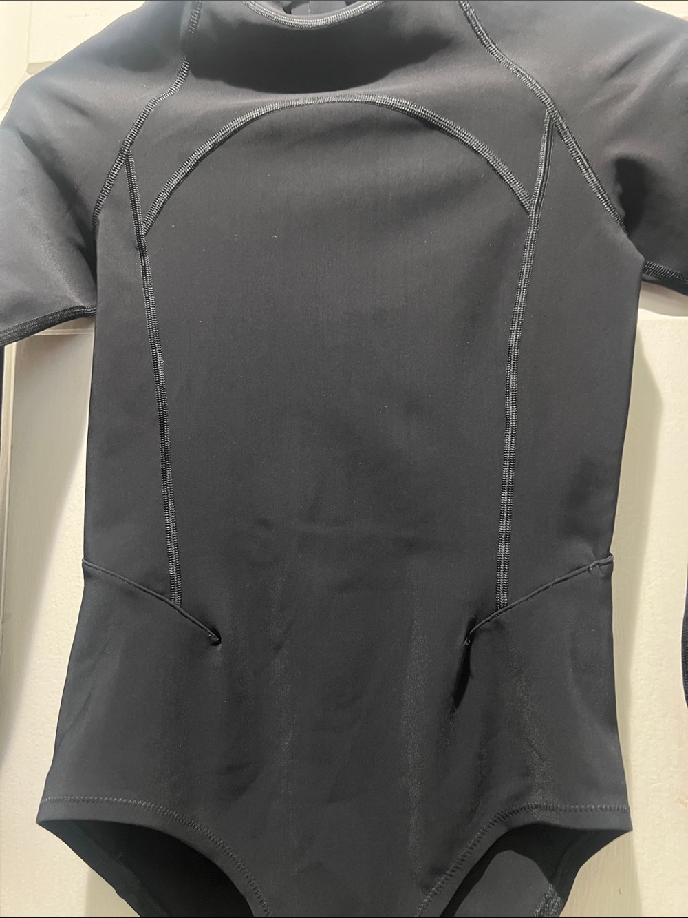 lululemon athletica Black Long-Sleeve One-Piece Swim NWOT - Picture 4 of 12